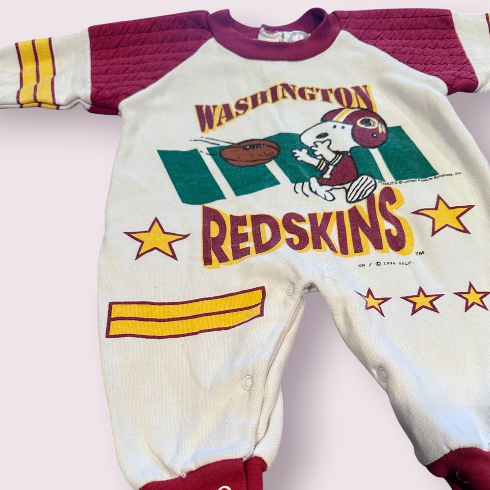 Vintage 1994 NFL Peanuts Snoopy Washington Redskins One Piece Sz 6-9 Months - Picture 2 of 11